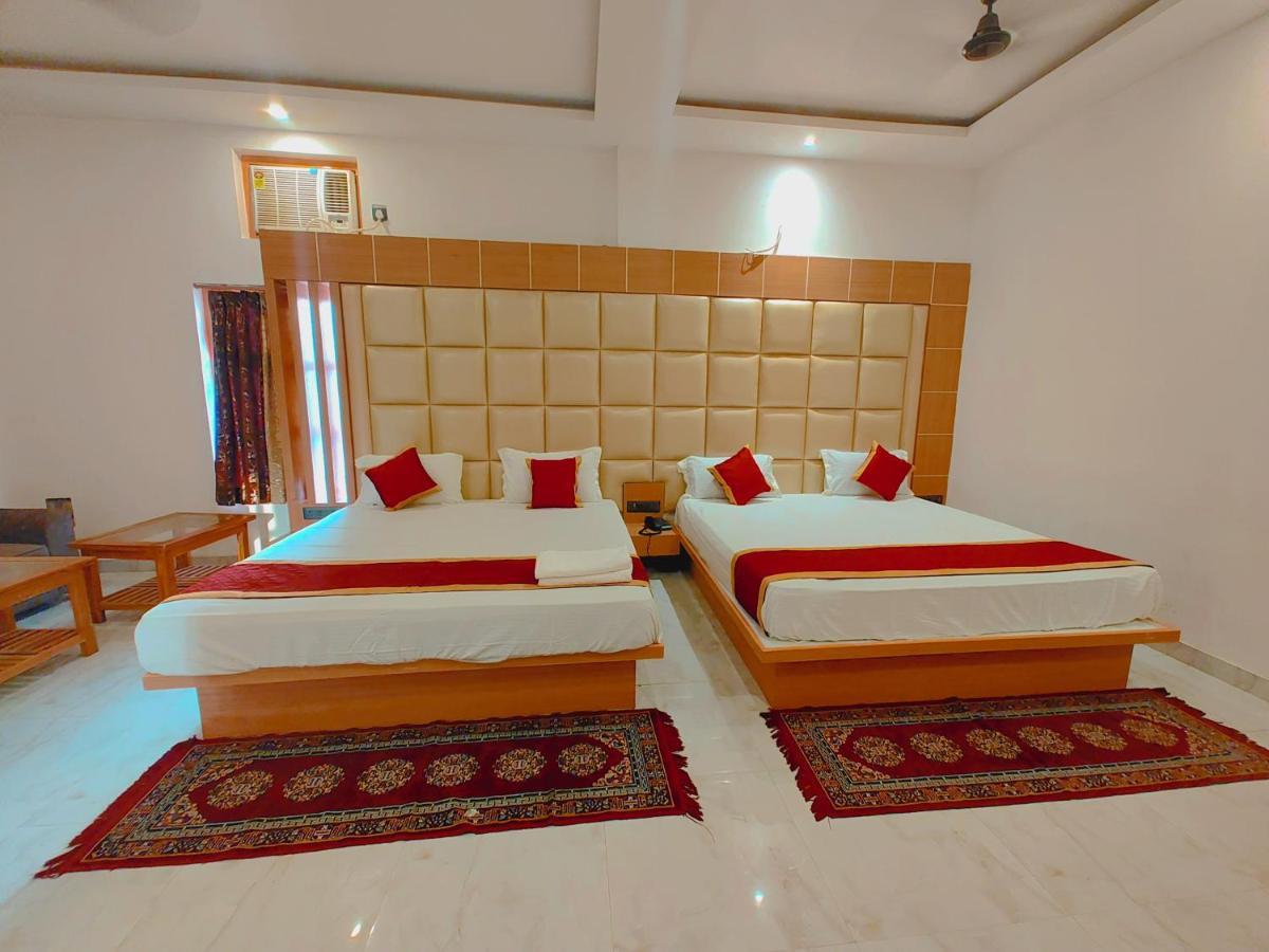 Avadh Sunshine Palace Hotel And Resort Ayodhya Eksteriør bilde