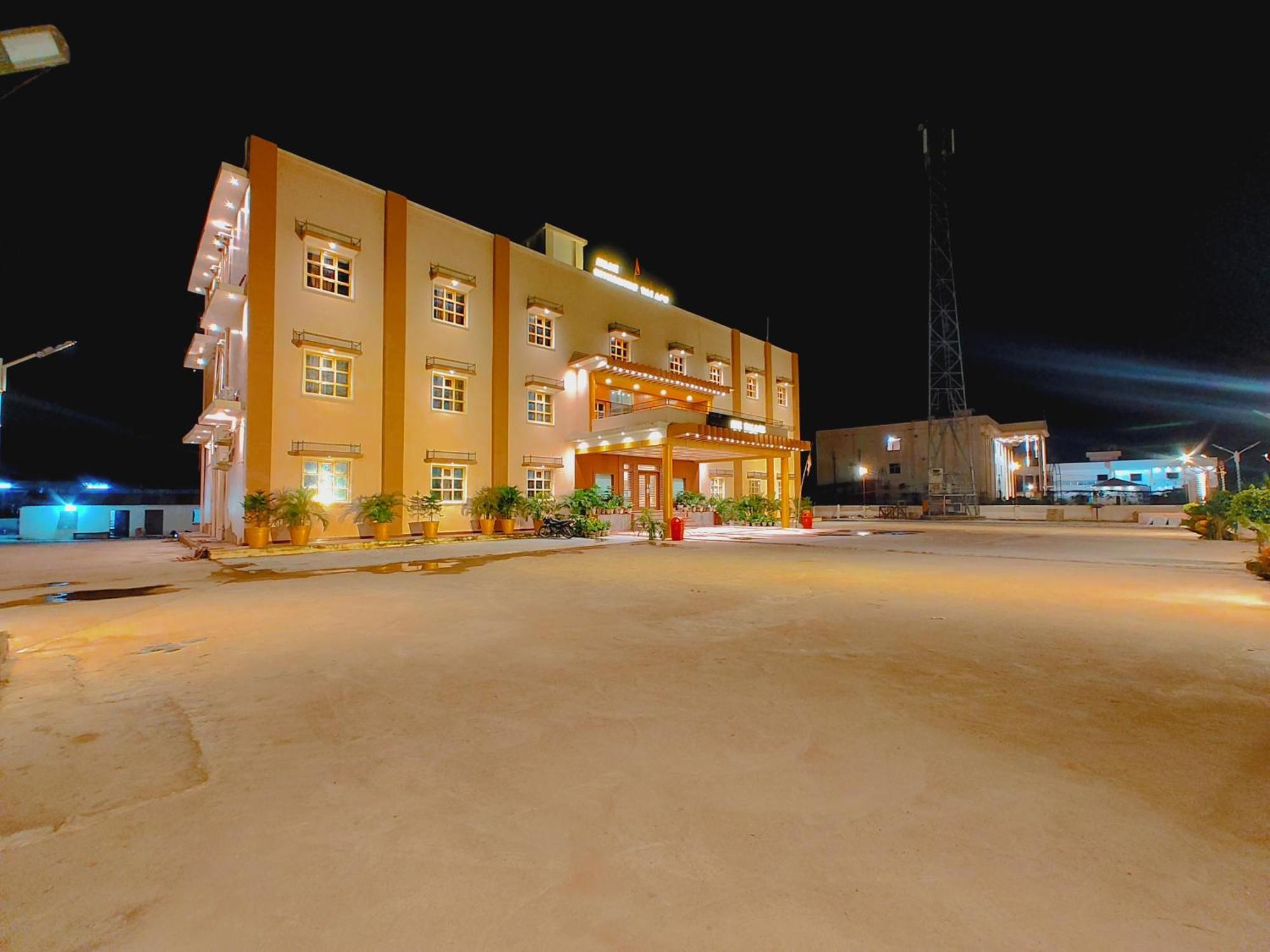 Avadh Sunshine Palace Hotel And Resort Ayodhya Eksteriør bilde