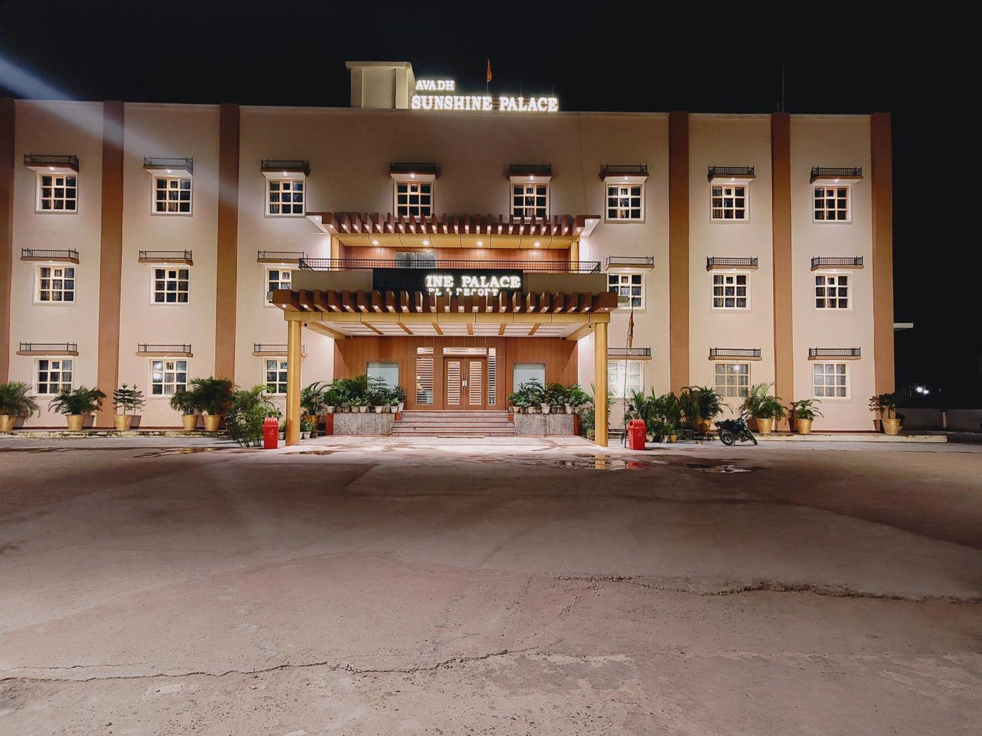 Avadh Sunshine Palace Hotel And Resort Ayodhya Eksteriør bilde