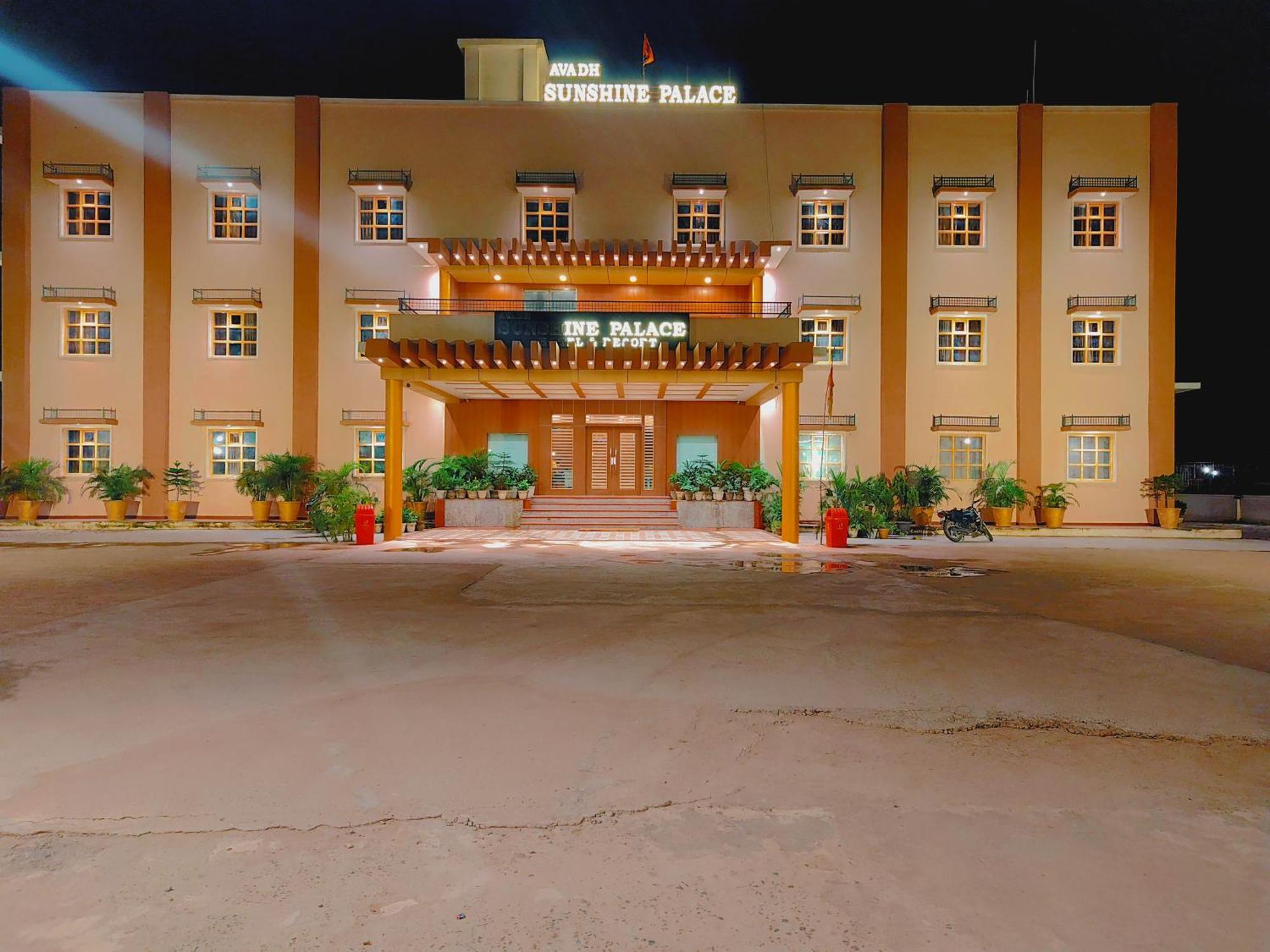 Avadh Sunshine Palace Hotel And Resort Ayodhya Eksteriør bilde