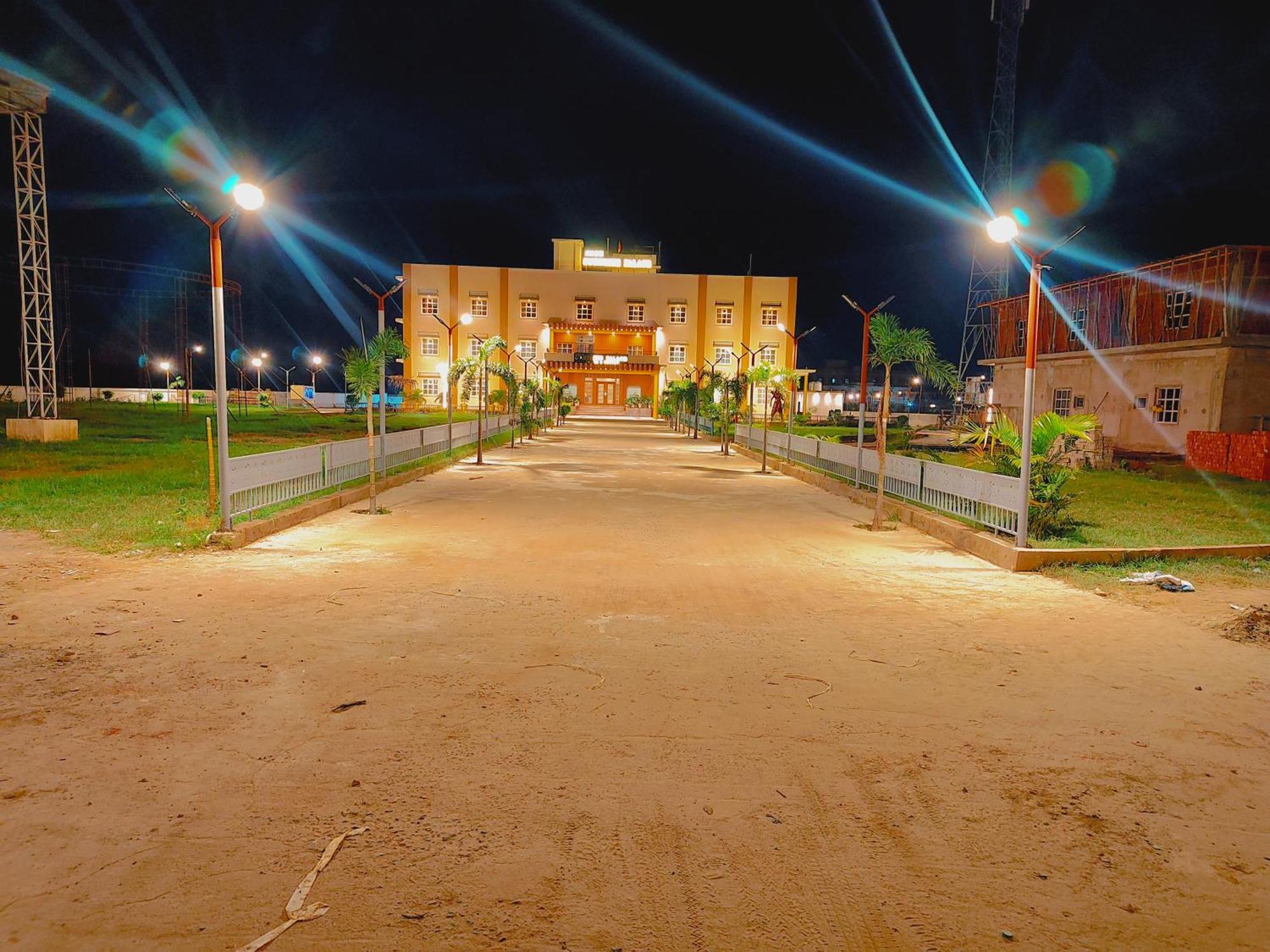 Avadh Sunshine Palace Hotel And Resort Ayodhya Eksteriør bilde